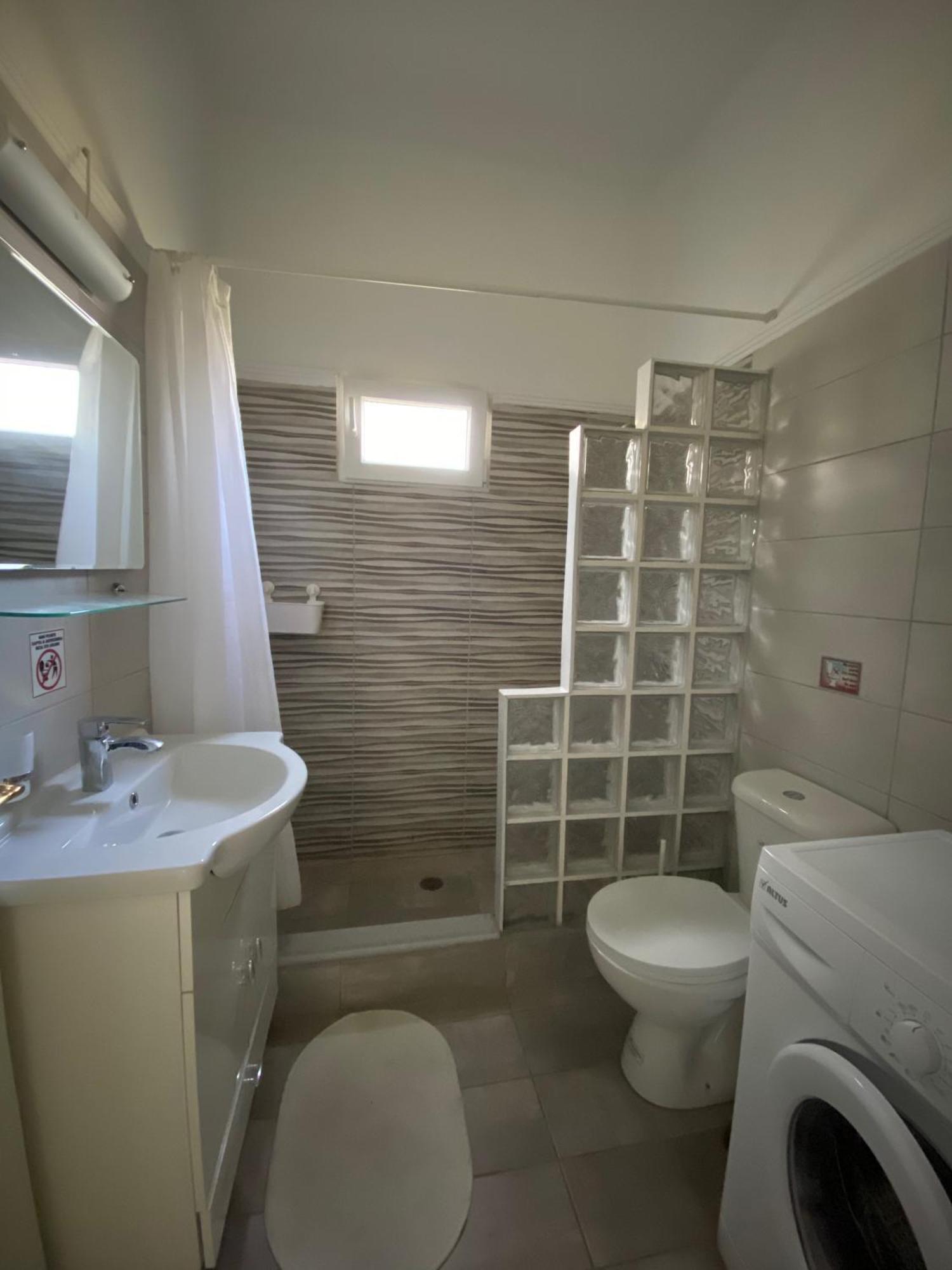 Mpanos Sea Apartment 1 Loutra Oraias Elenis Exterior photo