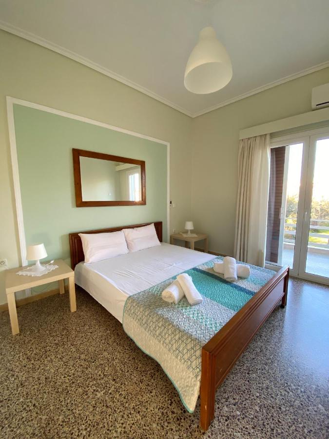 Mpanos Sea Apartment 1 Loutra Oraias Elenis Exterior photo